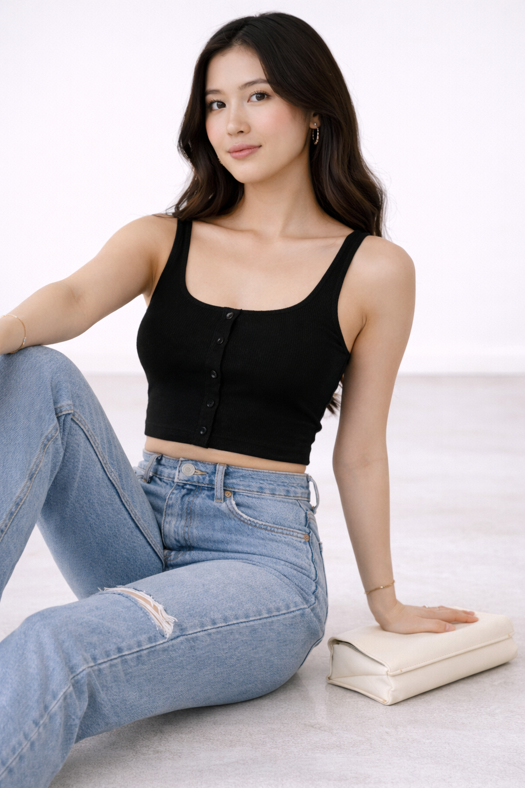 SculptFit Ribbed Button Crop Tank