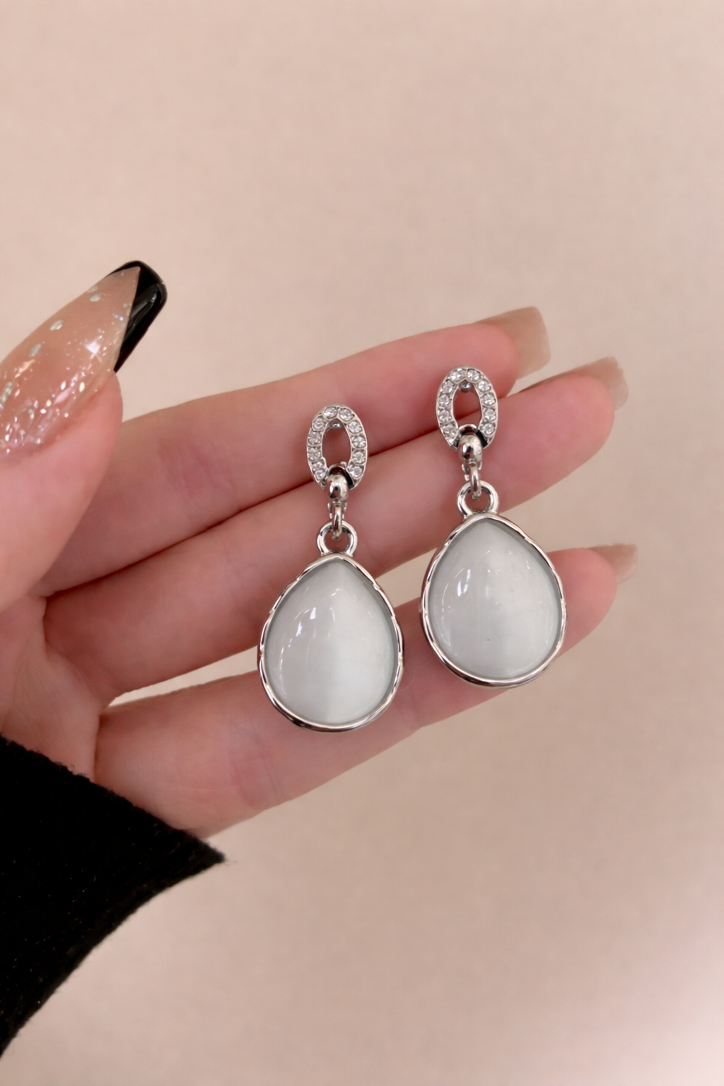 Moon Tear Elegance Drops