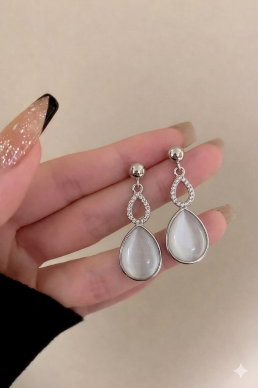 Silver Dewdrop Elegance